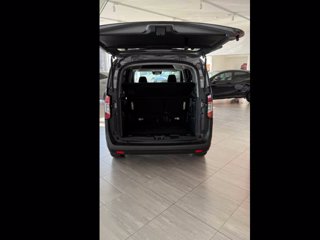 FORD Nuovo Tourneo Titanium 1.0 EcoBoost 125 CV 93 kW Trasmissione manuale a 6 rapporti 2WD